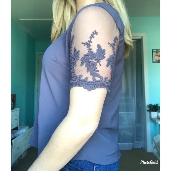 Grey tshirt - Picture 2 of 2